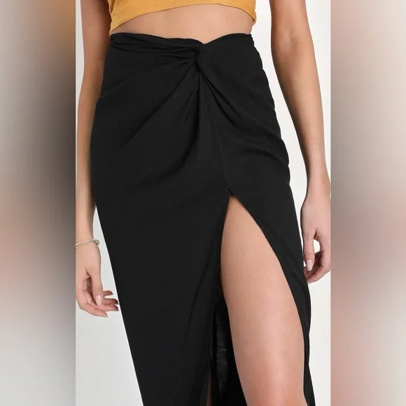 NEW with tags (NWT) Black High-Slit Midi Skirt - Picture 7 of 8